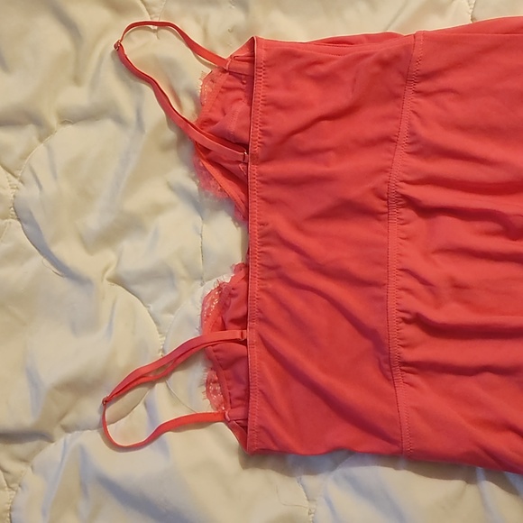 Urban Outfitters pink lingerie with built-in underwire, size large - Picture 5 of 5